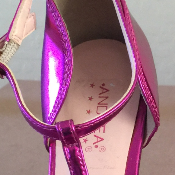 ANDERA High Heels - Picture 7 of 7